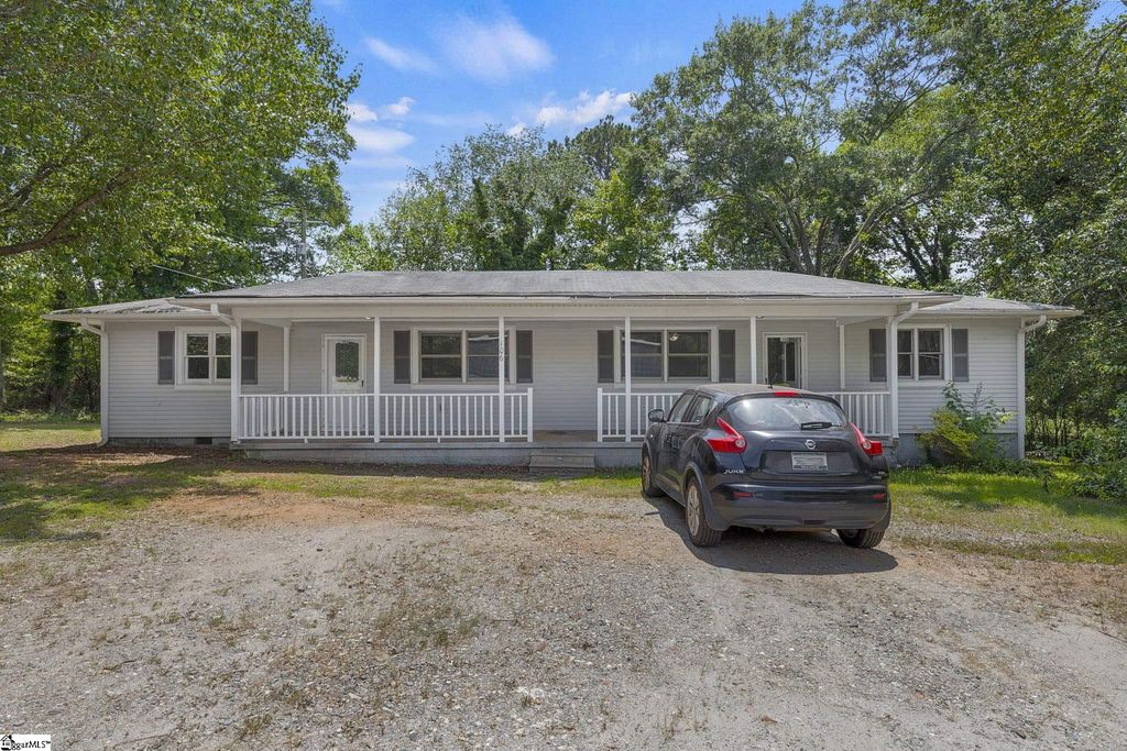106 Hanks Circle, Anderson, SC 29621