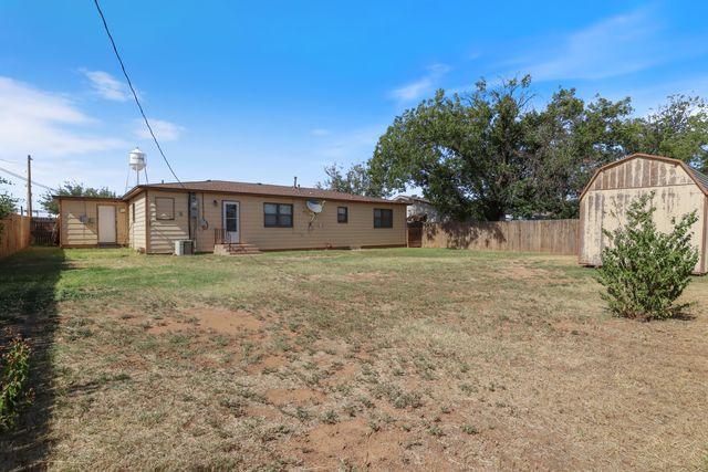 511 6th Street, Wolfforth, TX 79382