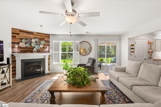 210 Frost Flower Way, Fountain Inn, SC 29644