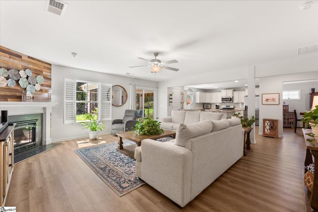 210 Frost Flower Way, Fountain Inn, SC 29644