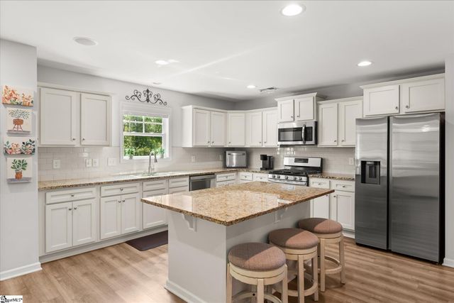 210 Frost Flower Way, Fountain Inn, SC 29644