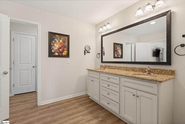 210 Frost Flower Way, Fountain Inn, SC 29644