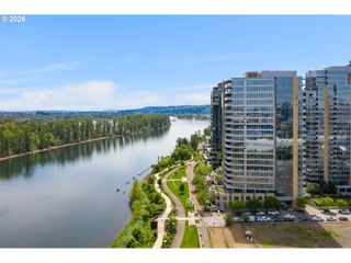 836 S CURRY St 708, Portland, OR 97239