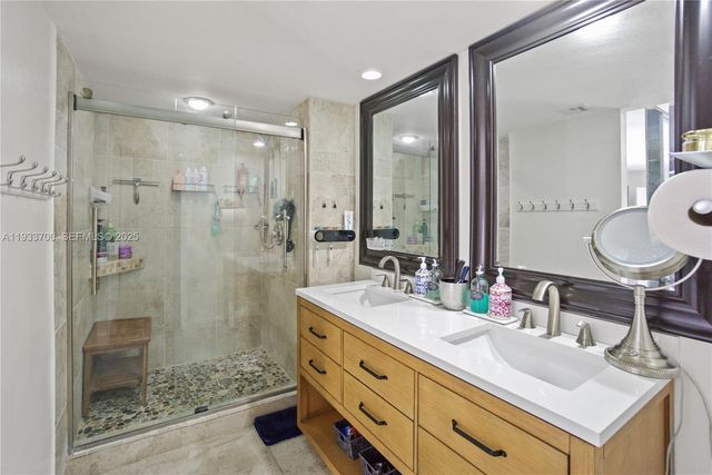 1003 10th Ter, Palm Beach Gardens, FL 33418