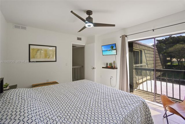 1003 10th Ter, Palm Beach Gardens, FL 33418