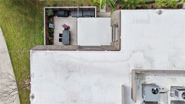 1003 10th Ter, Palm Beach Gardens, FL 33418