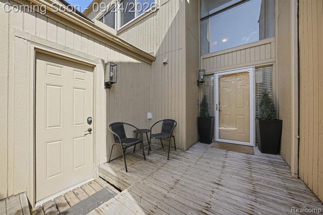 7306 Balsam Court, West Bloomfield, MI 48322