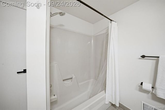 7306 Balsam Court, West Bloomfield, MI 48322