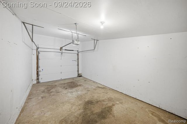 7306 Balsam Court, West Bloomfield, MI 48322