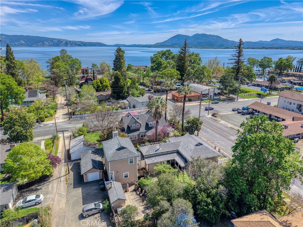 Image 2 of property listing at 150 Clearlake, Lakeport, CA 95453