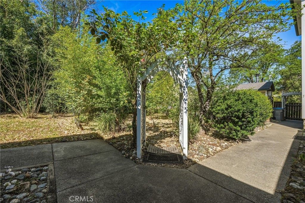 Image 38 of property listing at 150 Clearlake, Lakeport, CA 95453