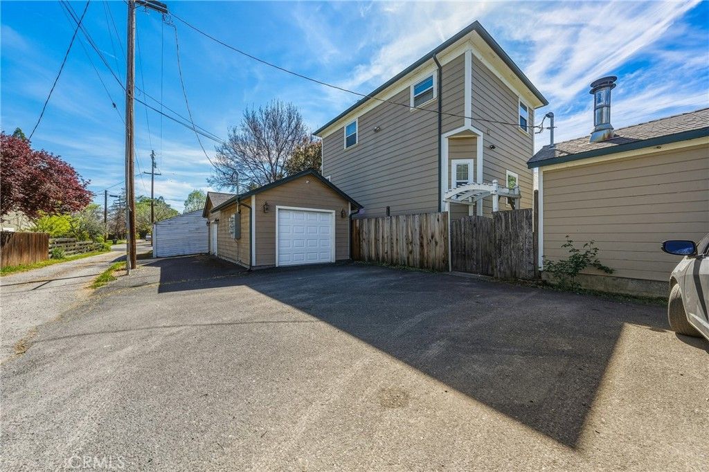 Image 55 of property listing at 150 Clearlake, Lakeport, CA 95453