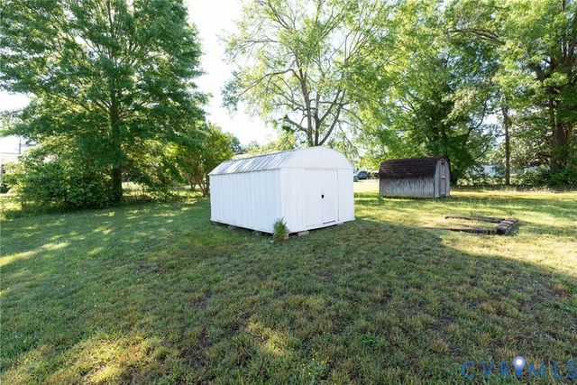 2103 Wakefield Ave, Colonial Heights, VA 23834