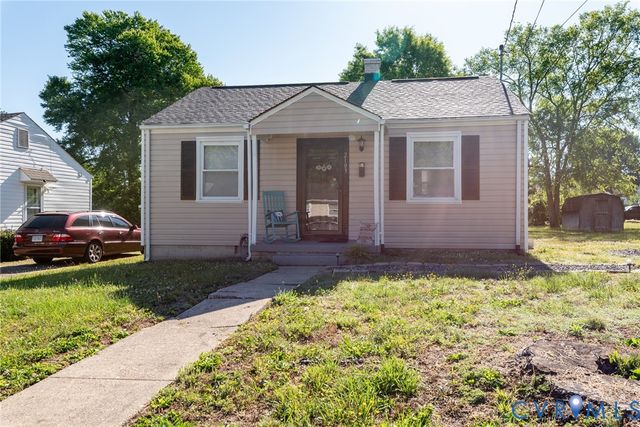 2103 Wakefield Ave, Colonial Heights, VA 23834