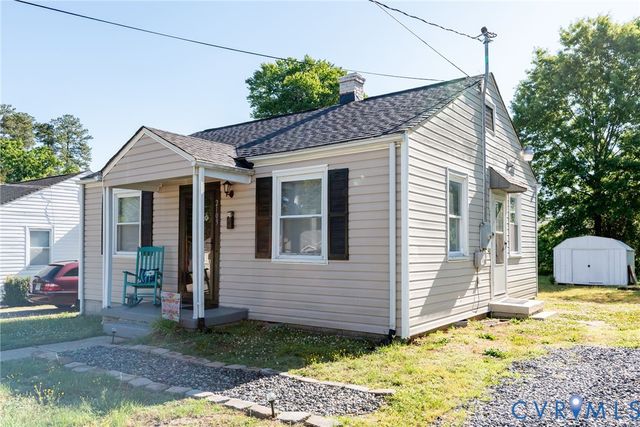 2103 Wakefield Ave, Colonial Heights, VA 23834