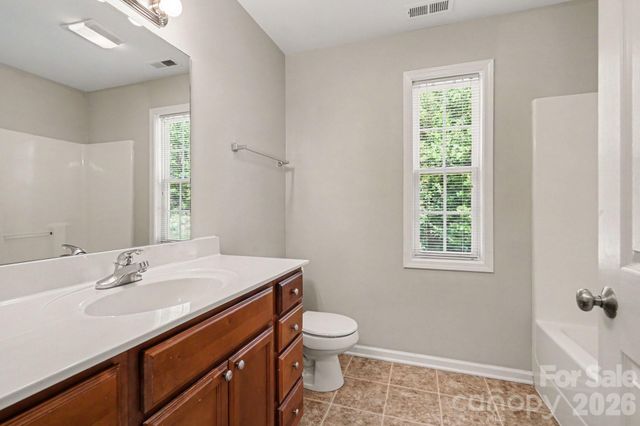3948 Newhall Drive NW, Conover, NC 28601