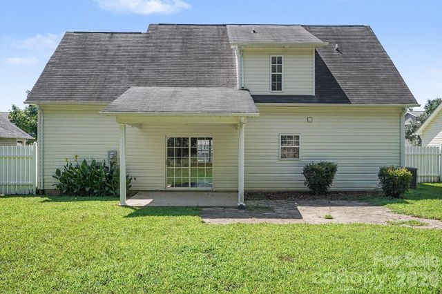 3948 Newhall Drive NW, Conover, NC 28601