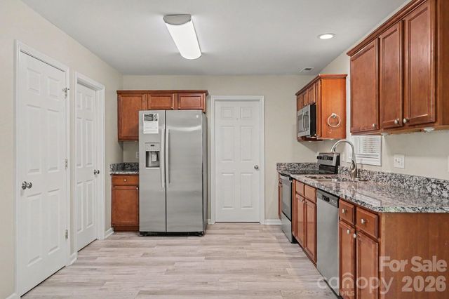 3948 Newhall Drive NW, Conover, NC 28601