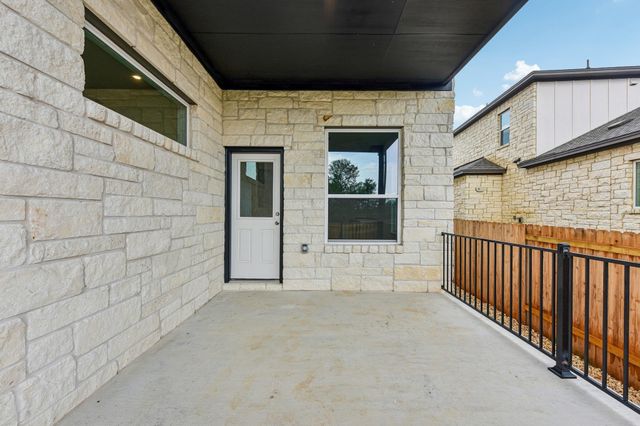 216 Comfort DR, Buda, TX 78610