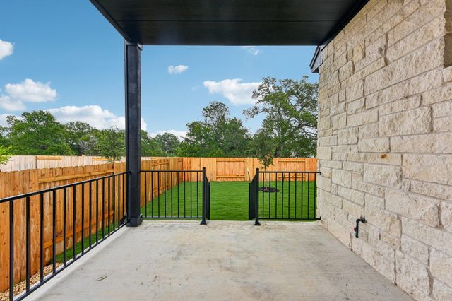 216 Comfort DR, Buda, TX 78610