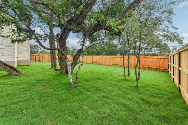216 Comfort DR, Buda, TX 78610