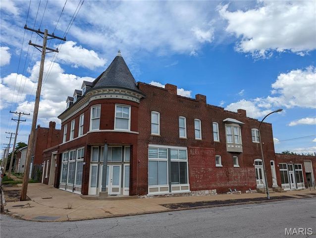 7024 Pennsylvania Avenue, St Louis, MO 63111