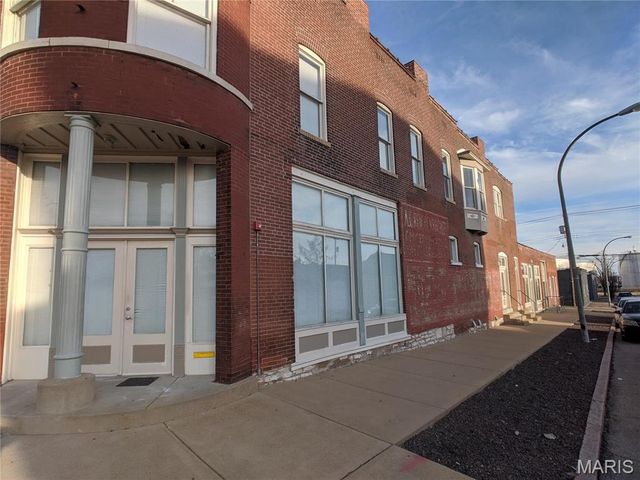 7024 Pennsylvania Avenue, St Louis, MO 63111