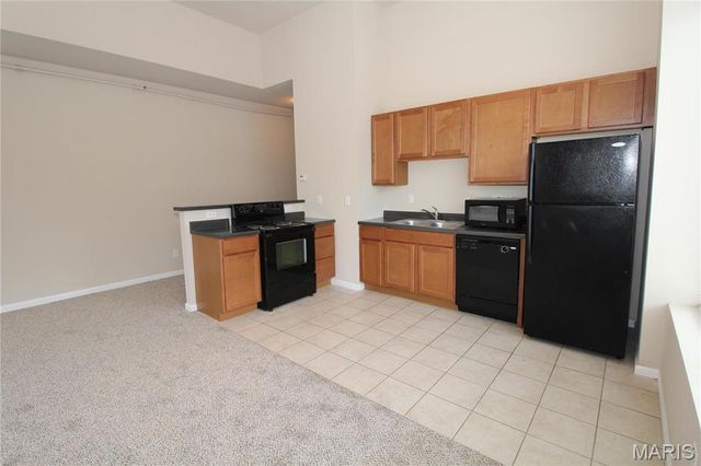 7024 Pennsylvania Avenue, St Louis, MO 63111