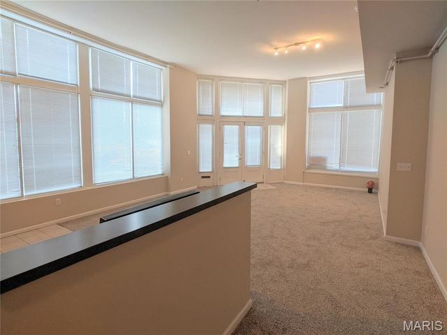 7024 Pennsylvania Avenue, St Louis, MO 63111