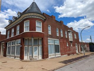 7024 Pennsylvania Avenue, St Louis, MO 63111