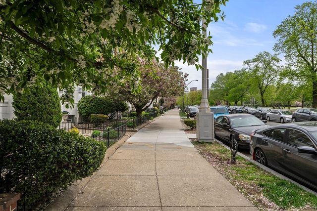 125 Park Drive 41, Boston, MA 02215
