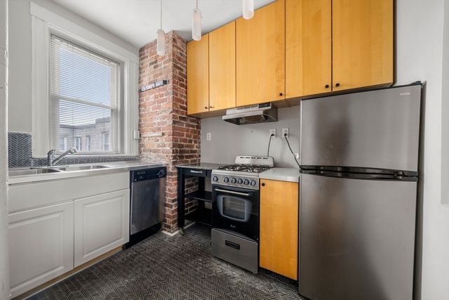 125 Park Drive 41, Boston, MA 02215