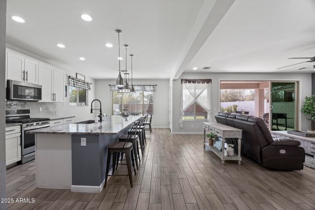 14369 W WETHERSFIELD Road, Surprise, AZ 85379