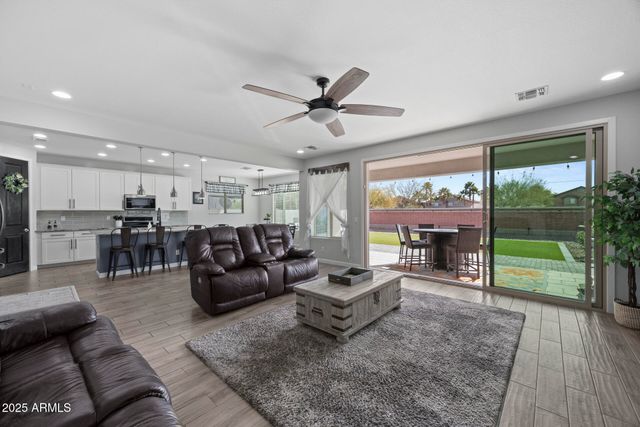 14369 W WETHERSFIELD Road, Surprise, AZ 85379