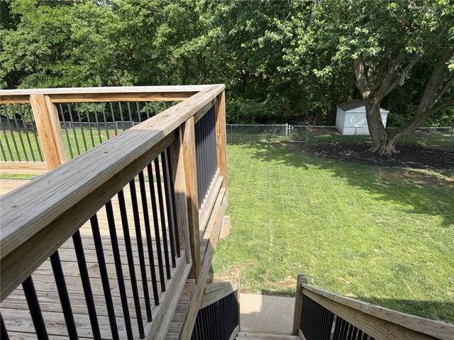 7113 N Atkins Avenue, Kansas City, MO 64152