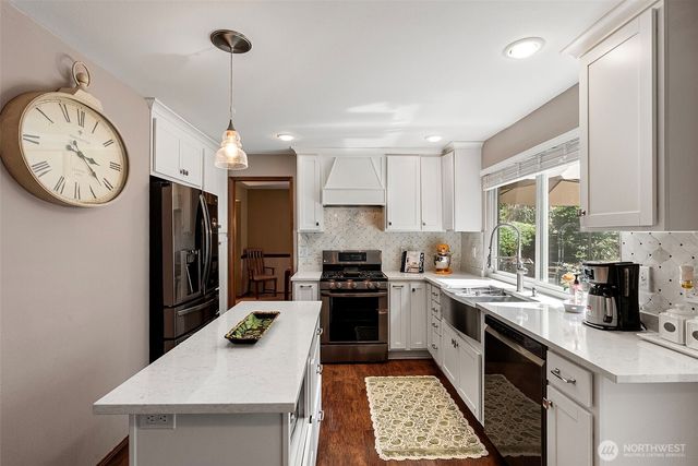 6441 NW Goldfern Court, Silverdale, WA 98383