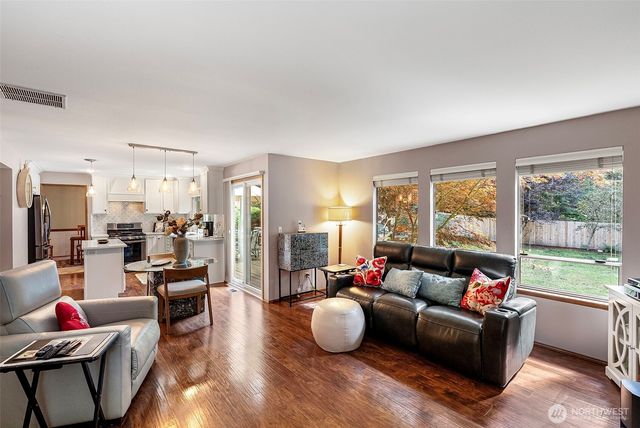 6441 NW Goldfern Court, Silverdale, WA 98383
