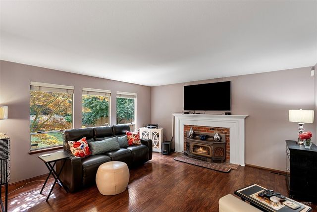 6441 NW Goldfern Court, Silverdale, WA 98383