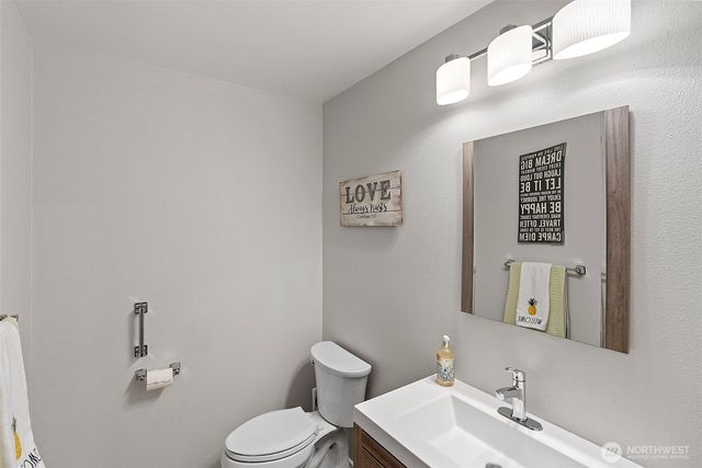 6441 NW Goldfern Court, Silverdale, WA 98383