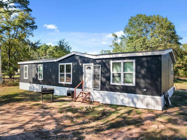 7671 Gardenia Rd, Gilmer, TX 75645
