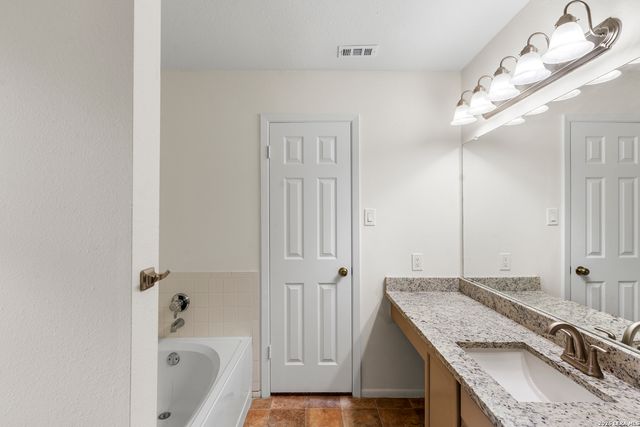 9154 Ridge Path, San Antonio, TX 78250