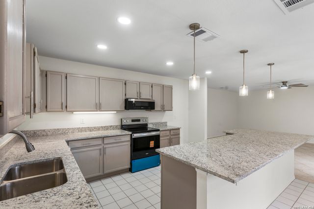 9154 Ridge Path, San Antonio, TX 78250