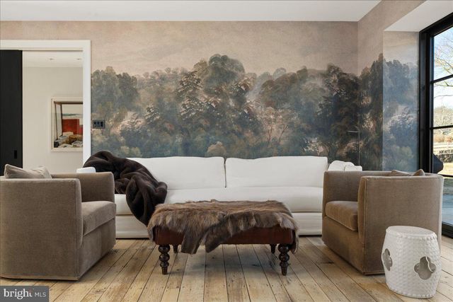 864 GRUBBS MILL RD, Newtown Square, PA 19073