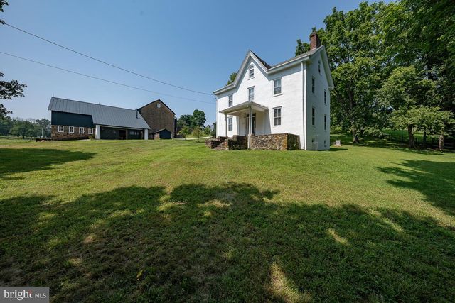 864 GRUBBS MILL RD, Newtown Square, PA 19073