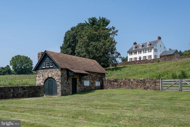 864 GRUBBS MILL RD, Newtown Square, PA 19073