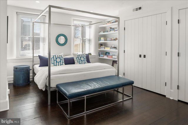 864 GRUBBS MILL RD, Newtown Square, PA 19073