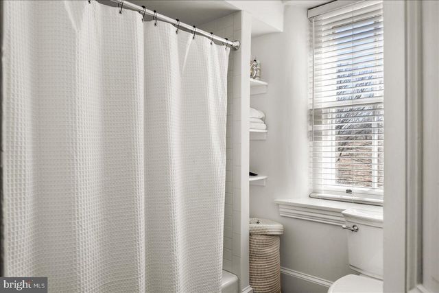 864 GRUBBS MILL RD, Newtown Square, PA 19073