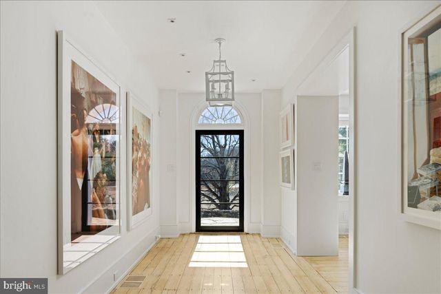 864 GRUBBS MILL RD, Newtown Square, PA 19073