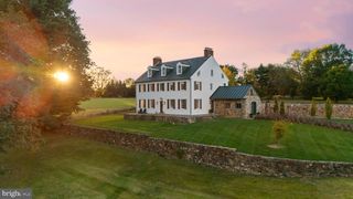 864 GRUBBS MILL RD, Newtown Square, PA 19073