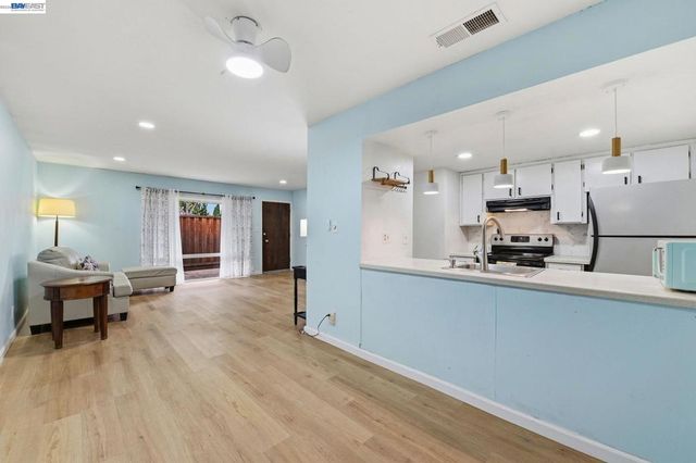 5649 Evergreen Ter, Fremont, CA 94538
